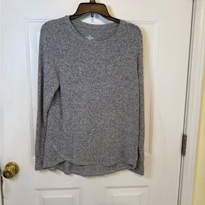 Cuddl Duds Heather Gray Long Sleeve Tee *GOOD USED CONDITION*